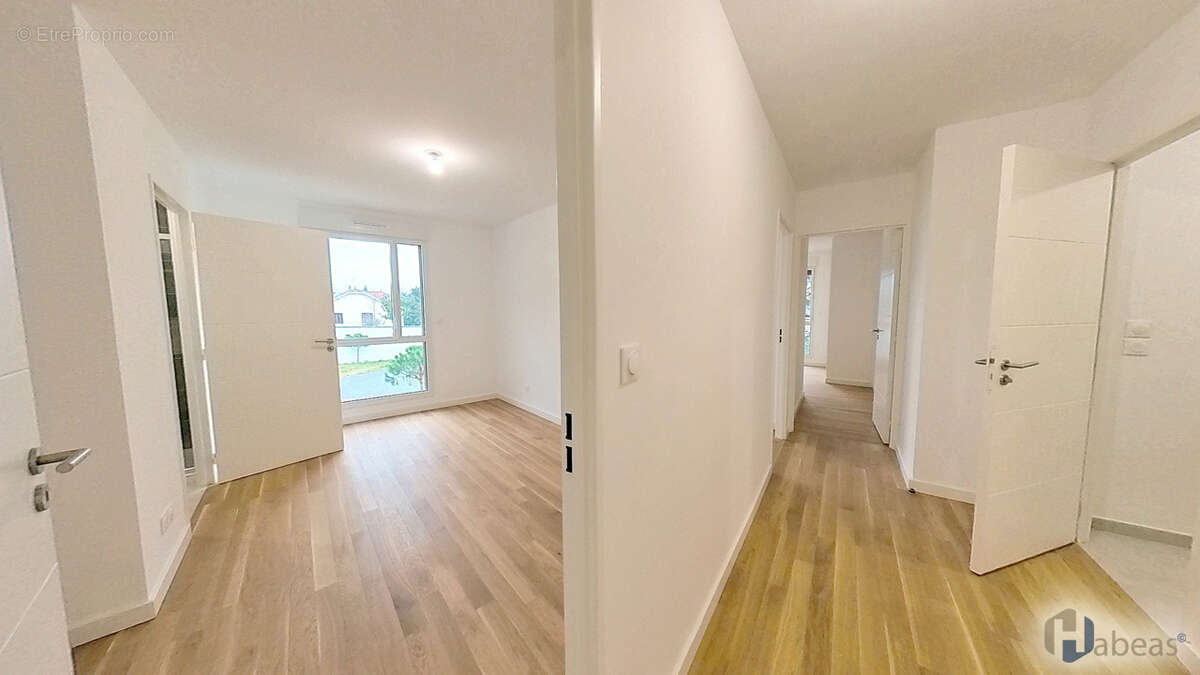 Appartement à VILLE-LA-GRAND