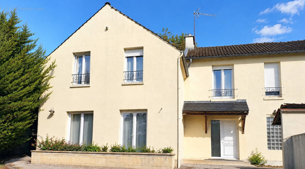 Maison à BONNEUIL-SUR-MARNE