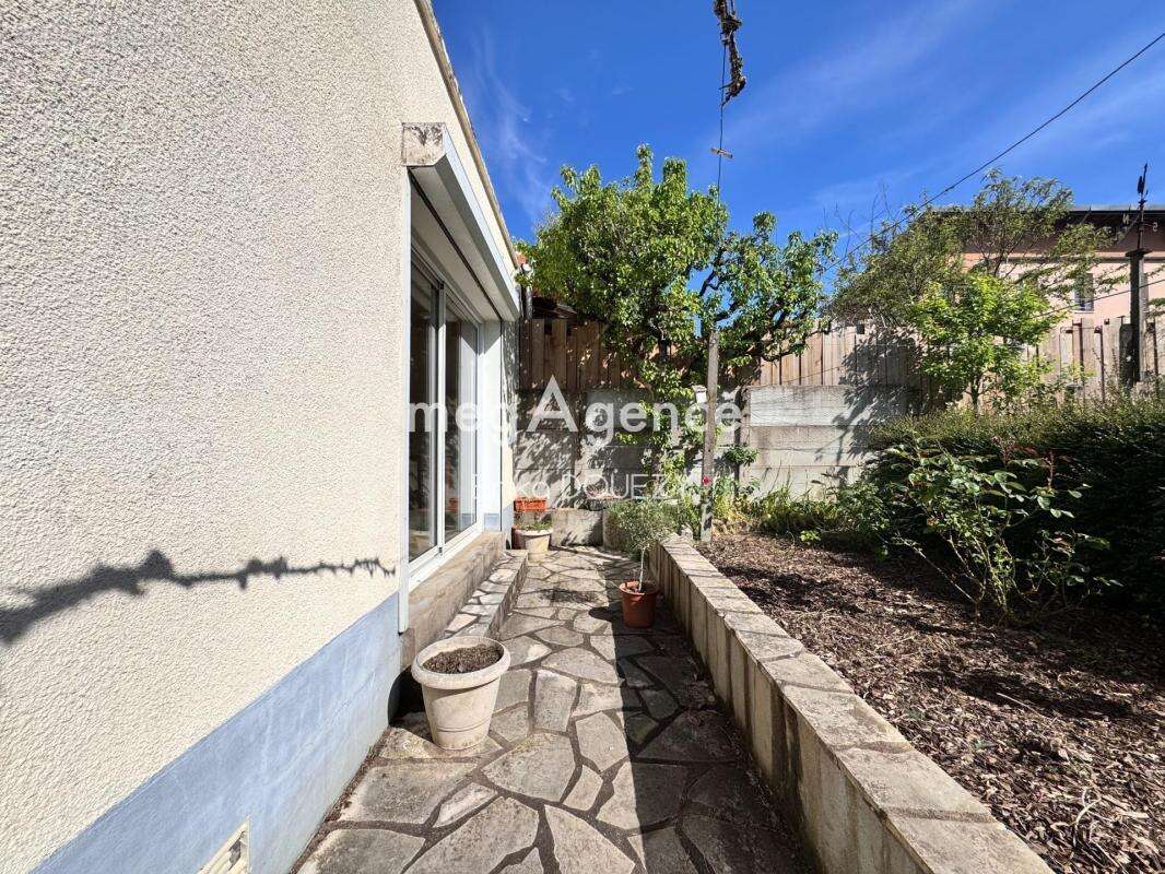 Maison de ville quartier Vendée, 3 chambres, garage, jardin - photo 11