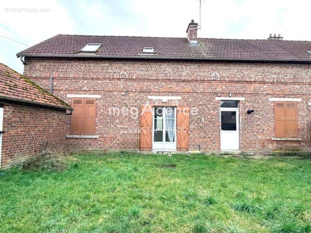 Maison à MAIGNELAY-MONTIGNY