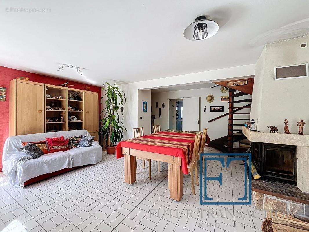 Maison à GUYANCOURT