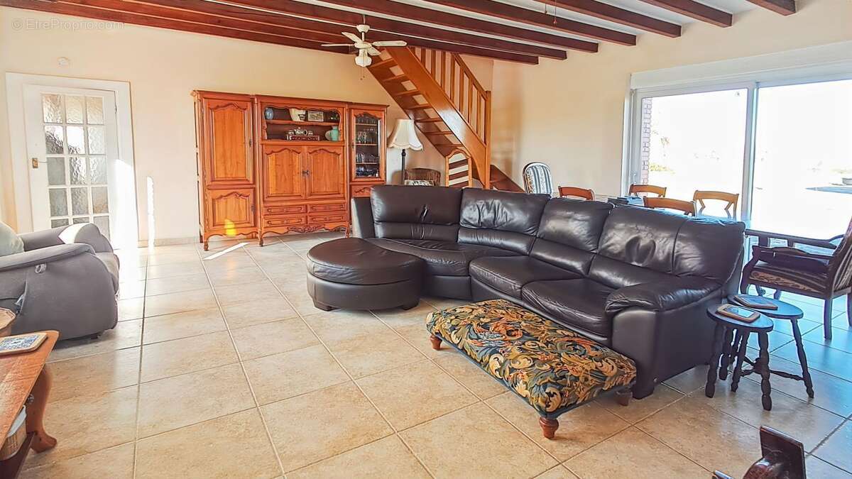 Maison à ROUGE