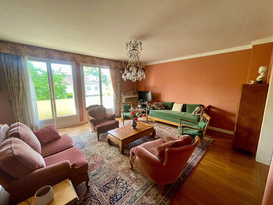 Maison à MONTMORENCY