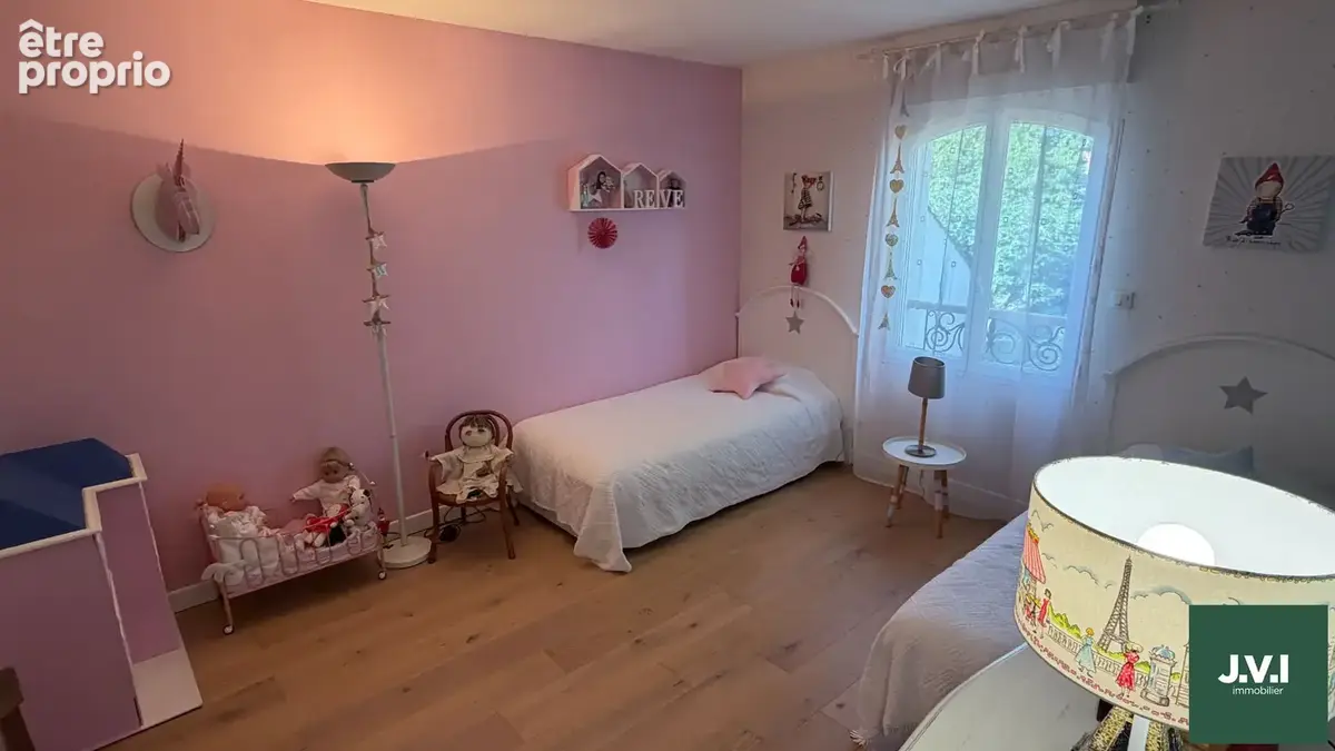 A VENDRE Maison Deuil La Barre 7 pièce(s) 164 m2 - photo 8