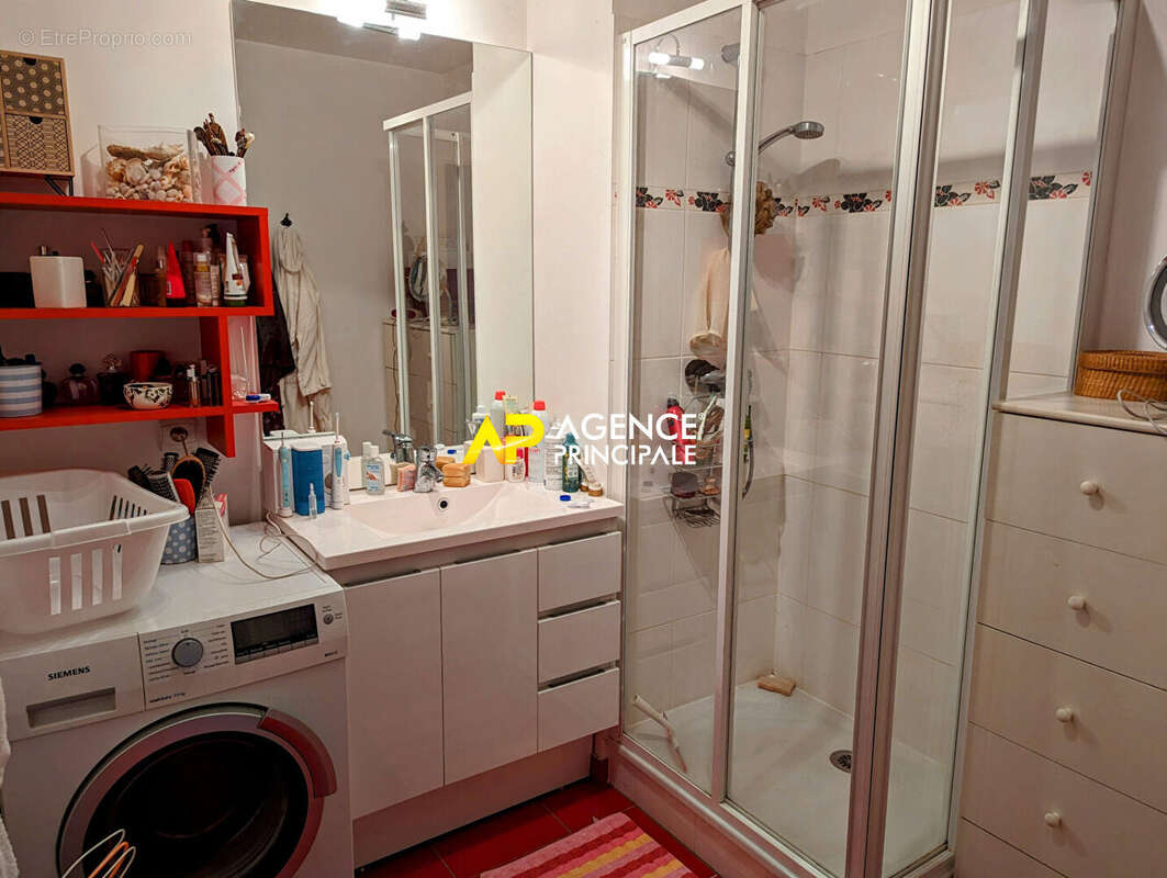 Appartement à SARTROUVILLE