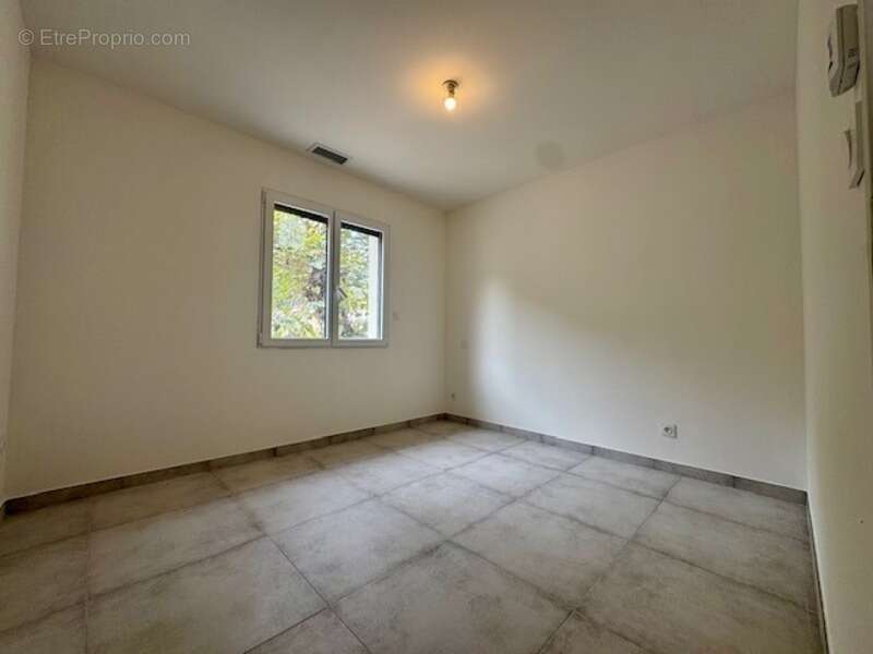 Maison à LES SALLES-DU-GARDON