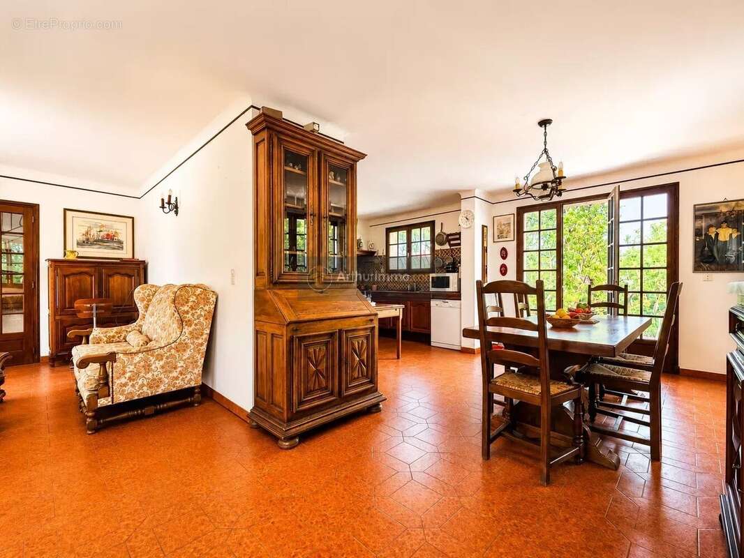 Maison à FREJUS