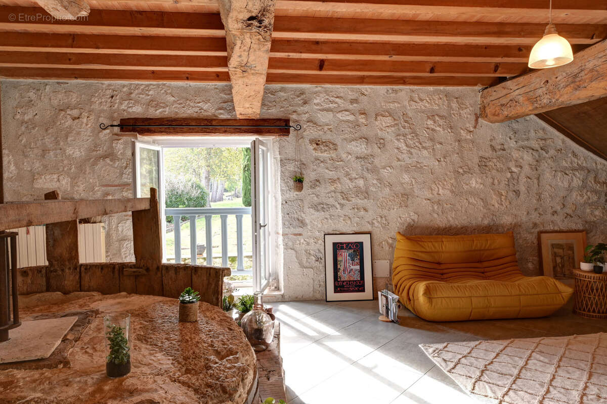 Maison à LAROQUE-TIMBAUT