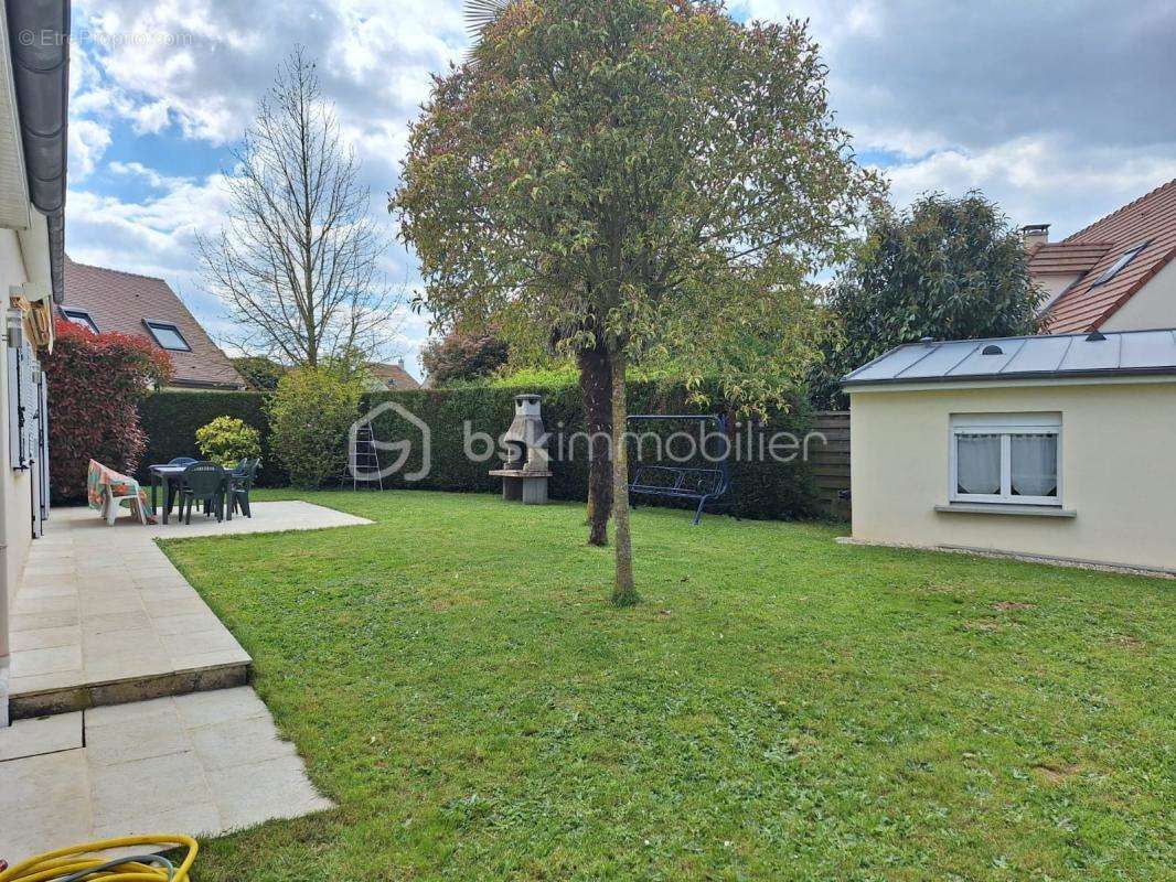 Maison à CLAYE-SOUILLY