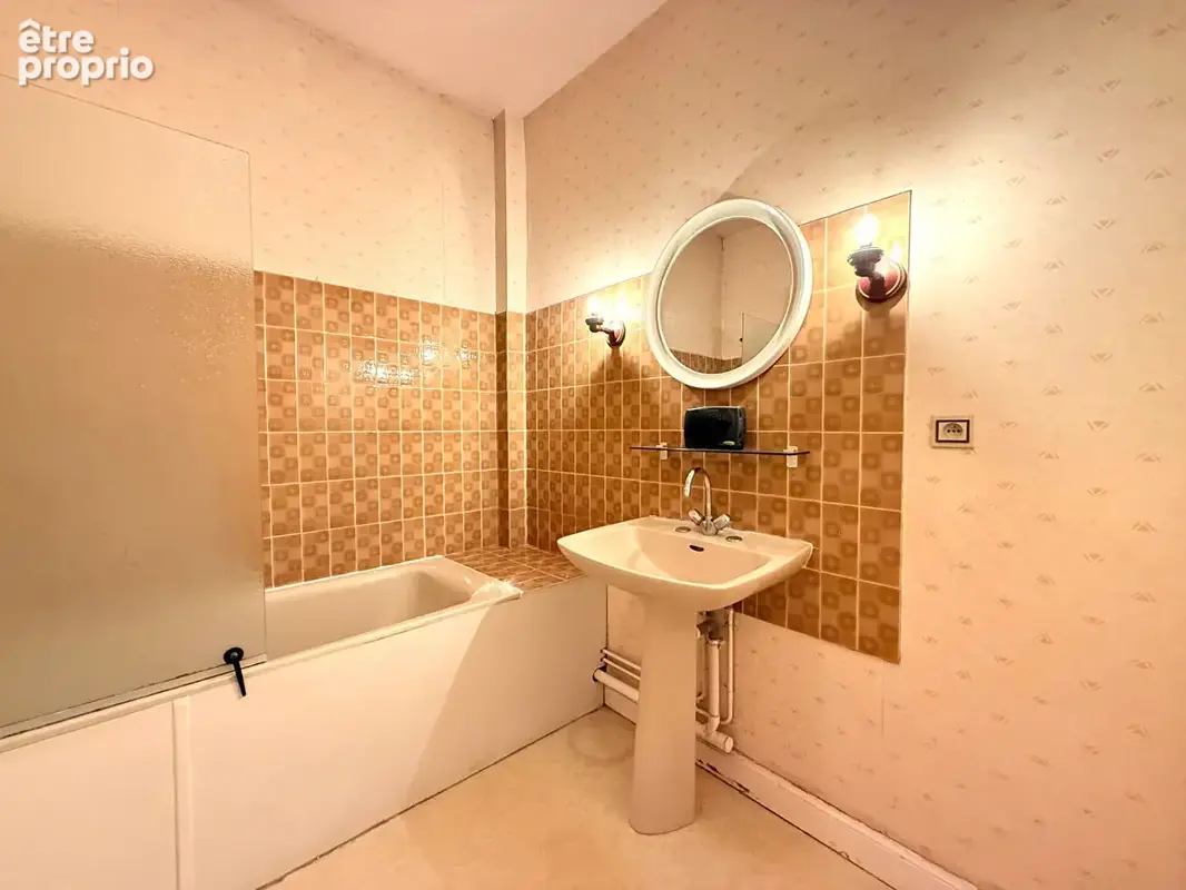 Maison Reims 7 pièces 163 m2 - REIMS PROCHE CENTRE - photo 11