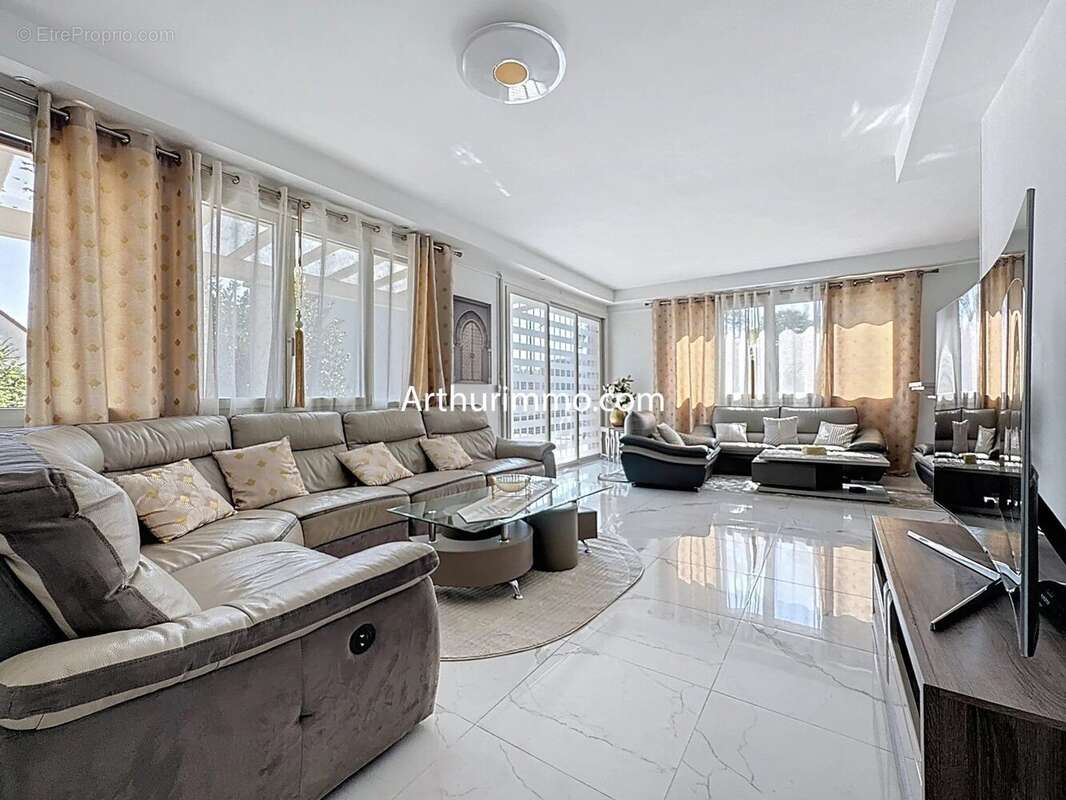 Maison à VILLECRESNES