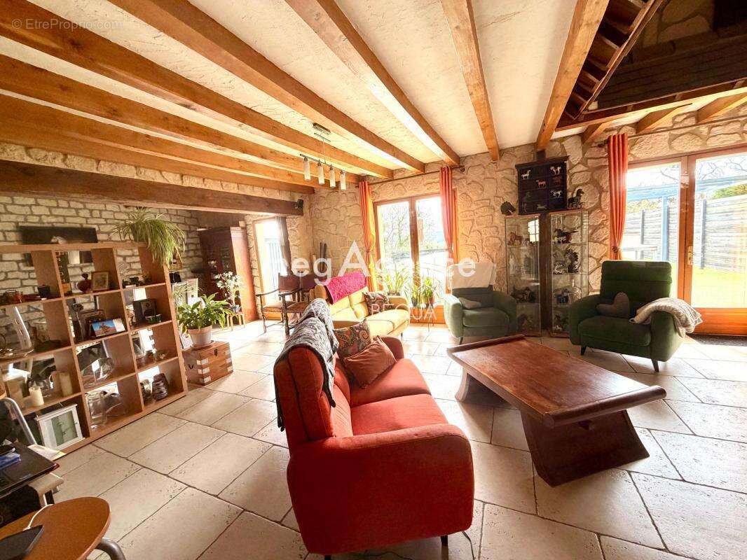 Maison à ETIGNY