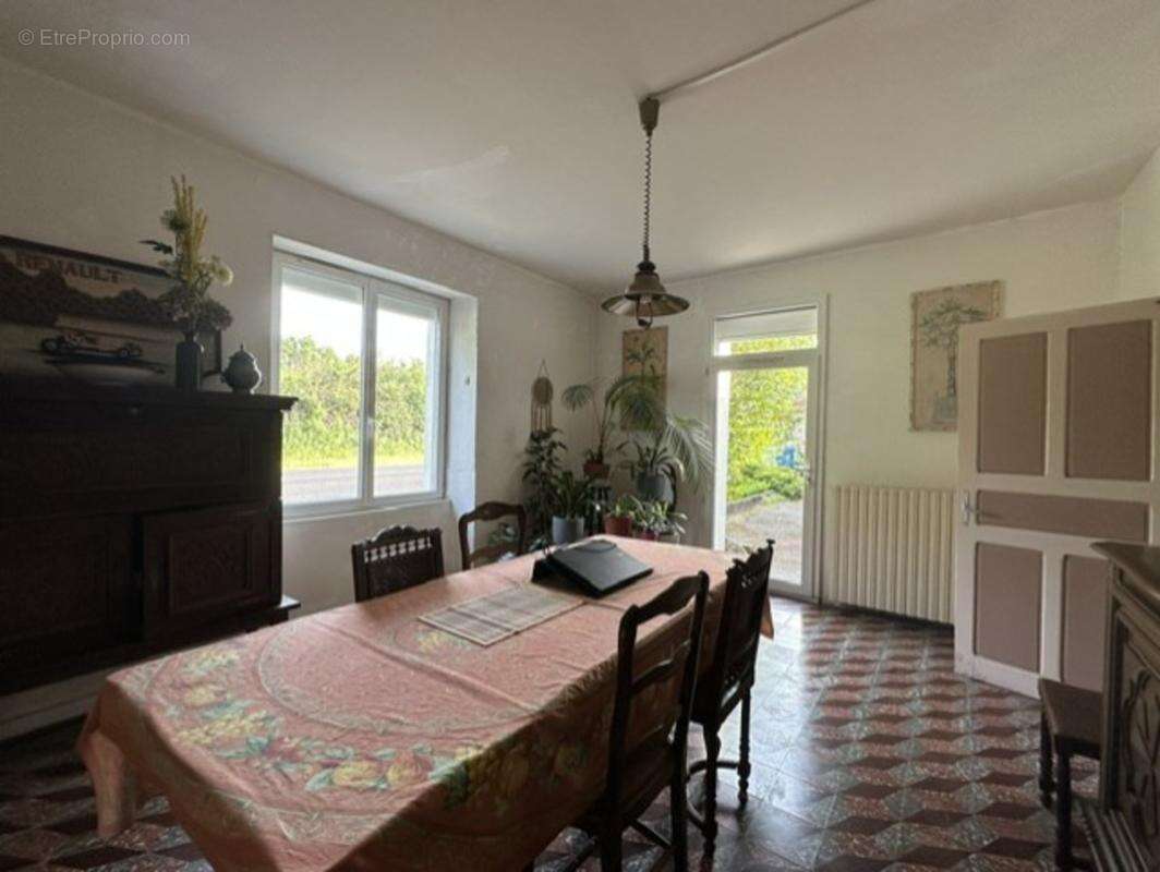 Aubigny-Les Clouzeaux, maison en pierre 212 m² charme champêtre avec env. 5900 m² de parc - photo 5
