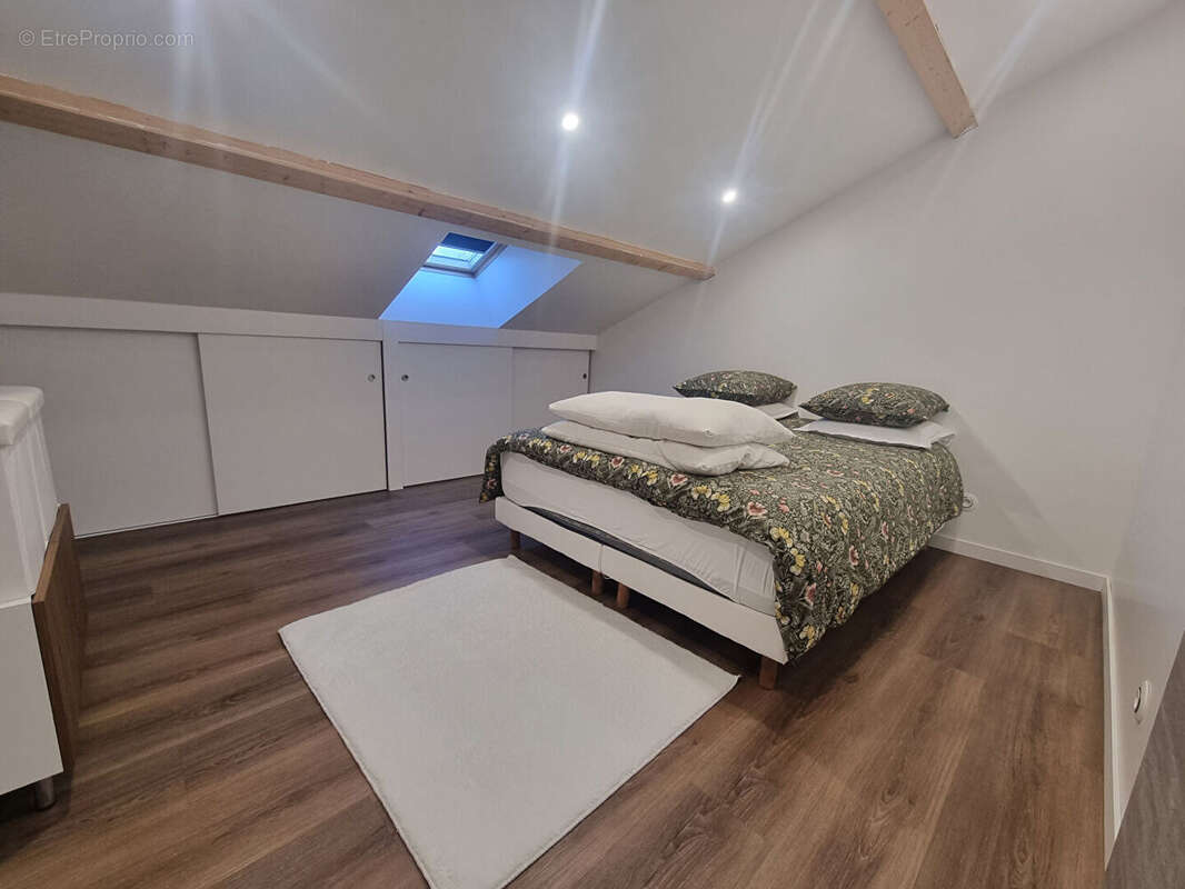 Maison à SAINT-QUENTIN-SUR-LE-HOMME