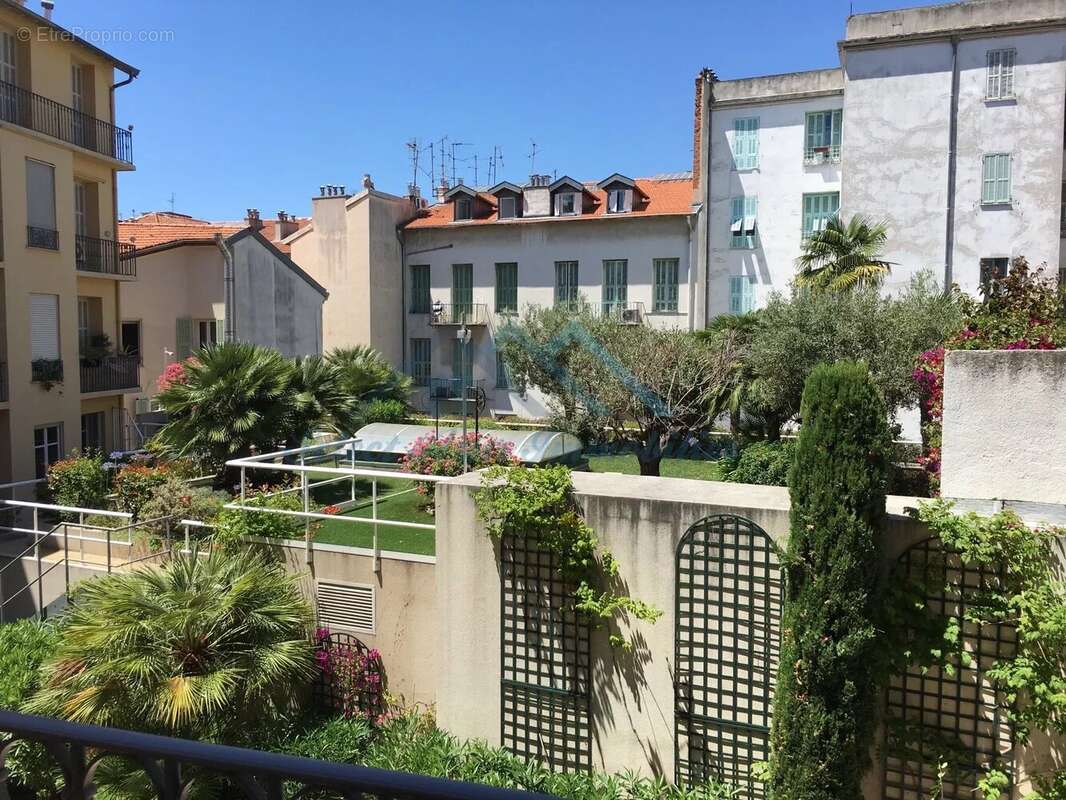Immeuble - Appartement à NICE
