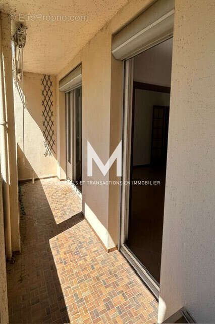 Appartement à COGOLIN