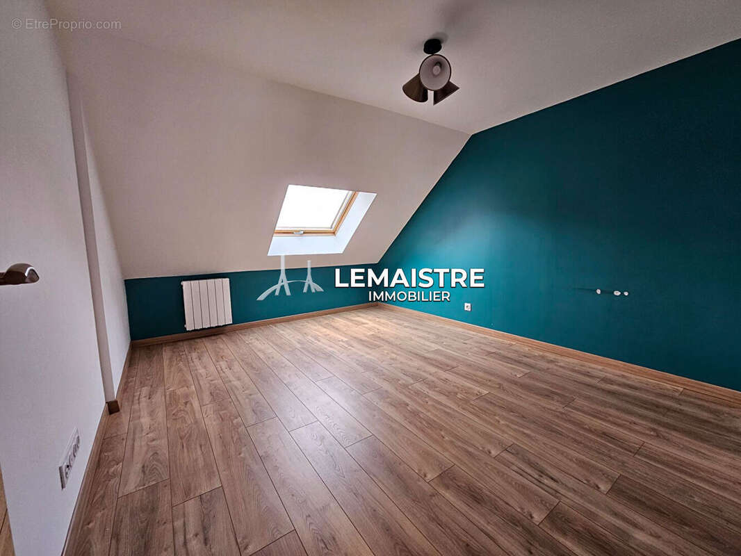 Maison à SAINT-LAURENT-DE-BREVEDENT