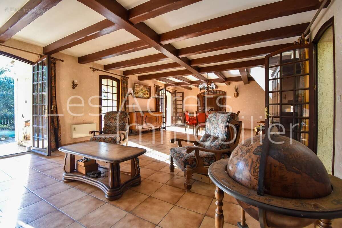 Maison à LES ADRETS-DE-L&#039;ESTEREL