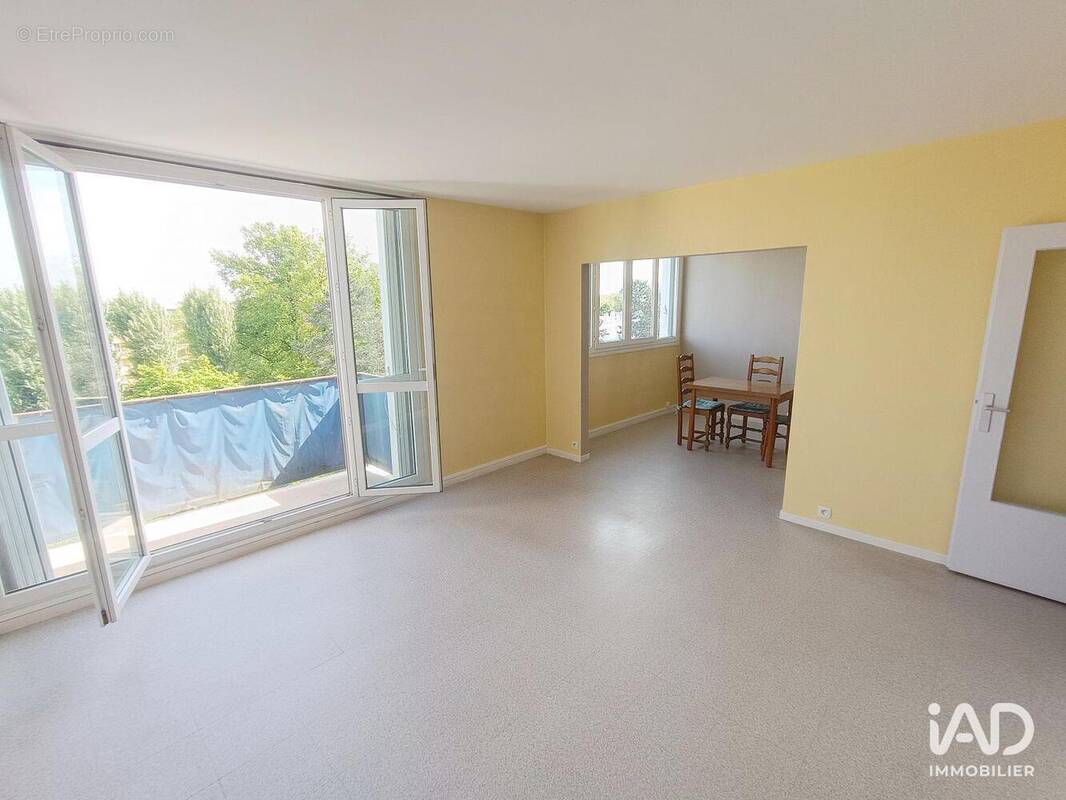 Photo 1 - Appartement à SAINT-MICHEL-SUR-ORGE