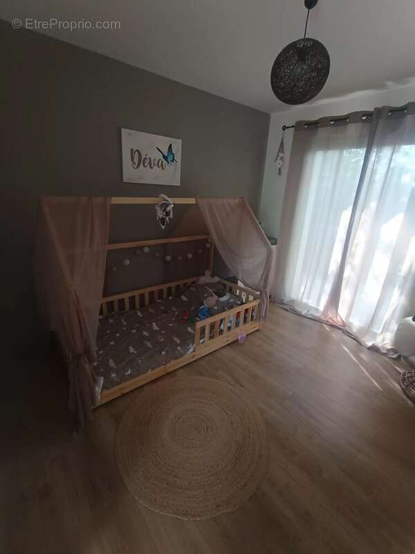 Maison à PELISSANNE