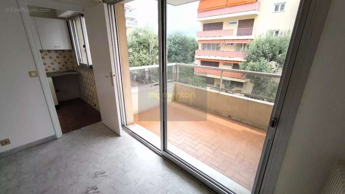Appartement à ROQUEBRUNE-CAP-MARTIN