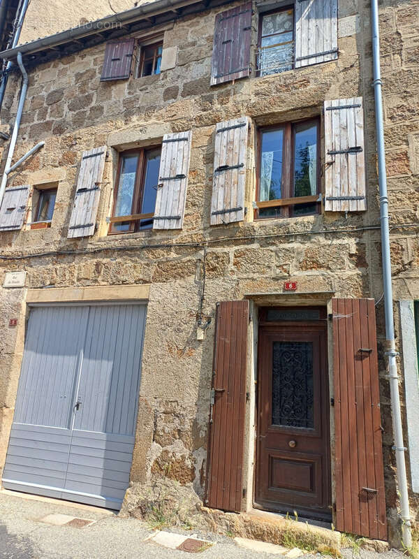 Maison à SAINT-AGREVE