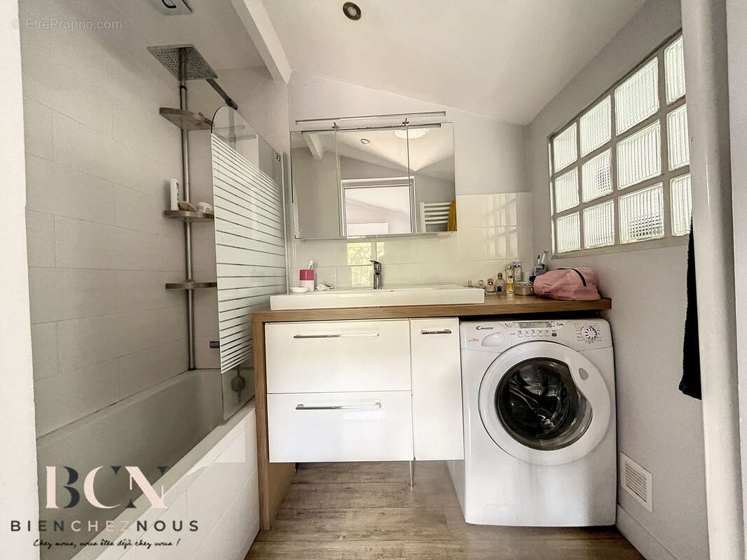 Appartement à NANTERRE