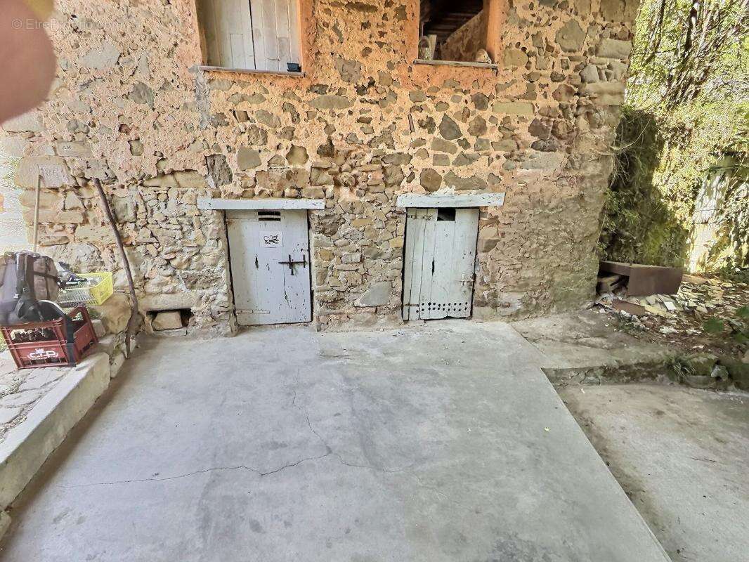 Appartement à LANTOSQUE