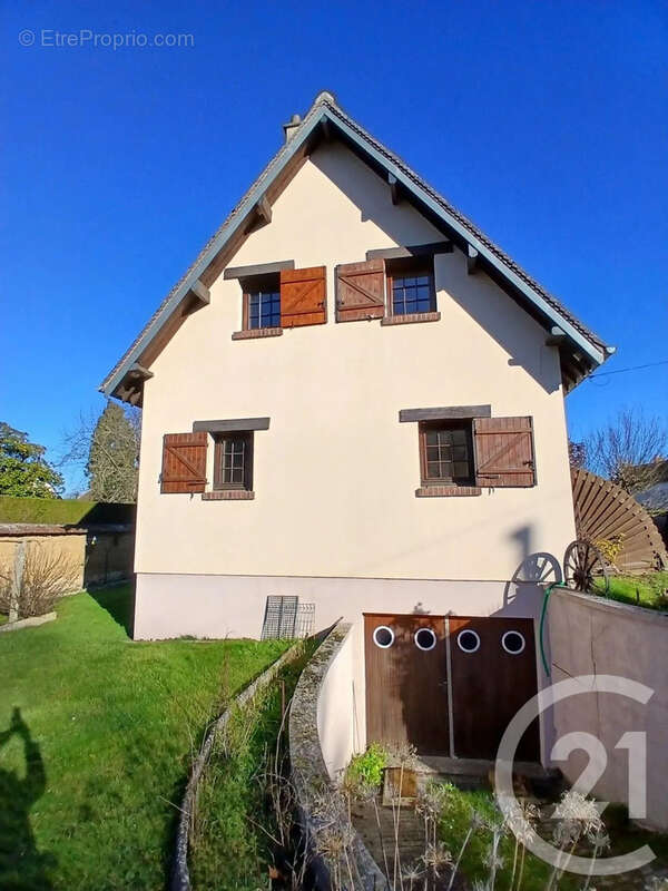 Maison 109 m² à La Chapelle-Reanville  - photo 8