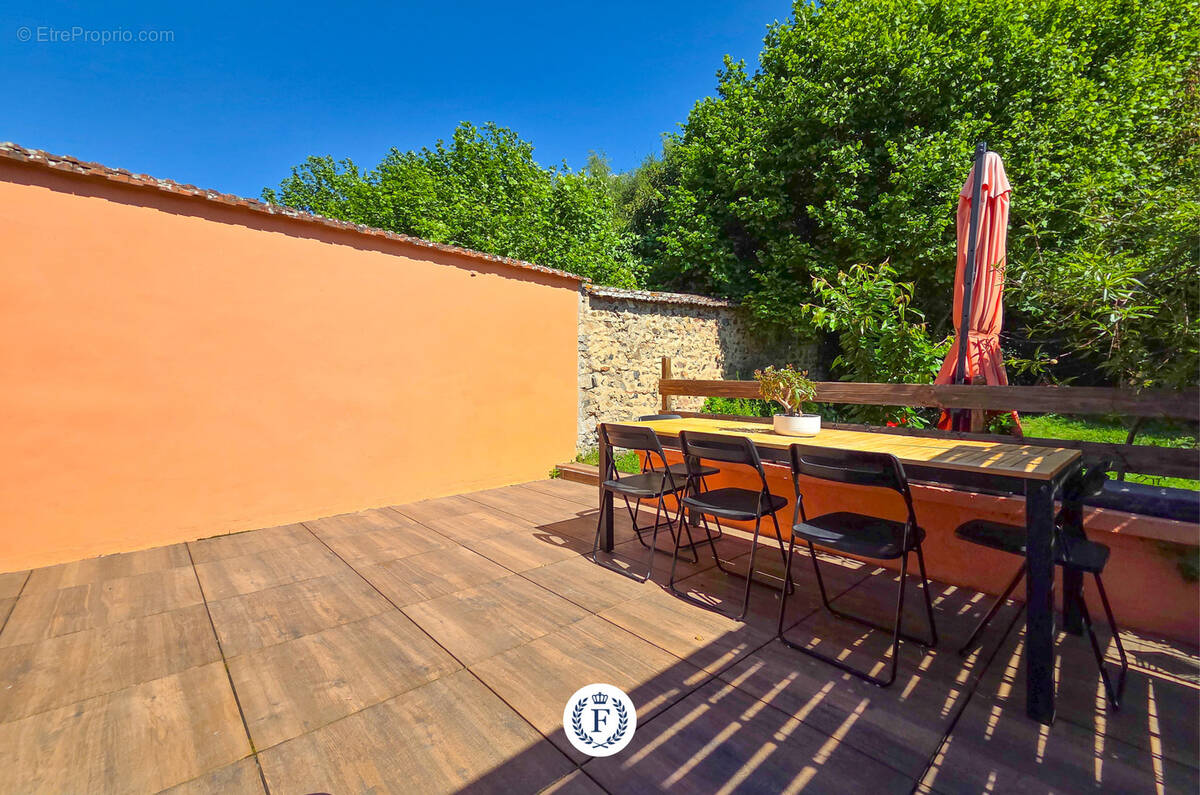 Appartement à BEAUJEU