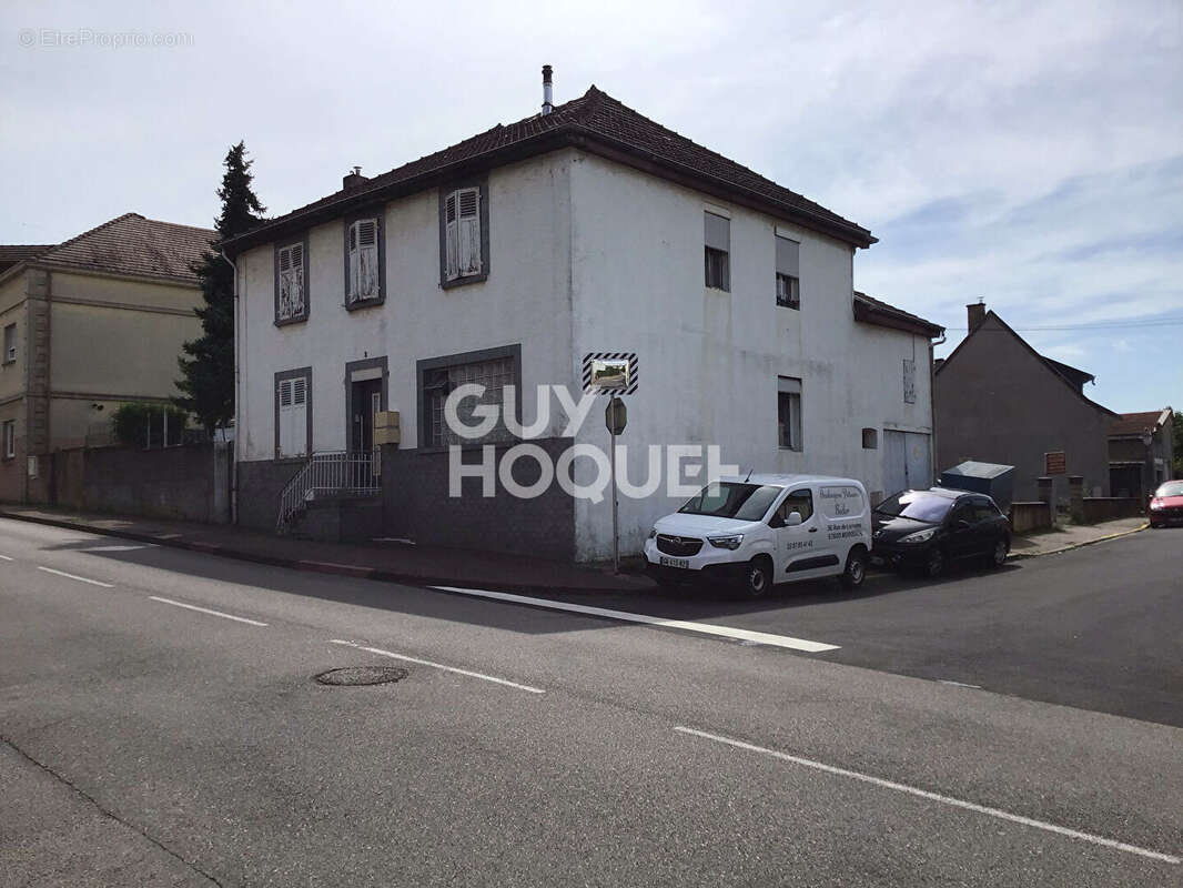 Maison à L&#039;HOPITAL