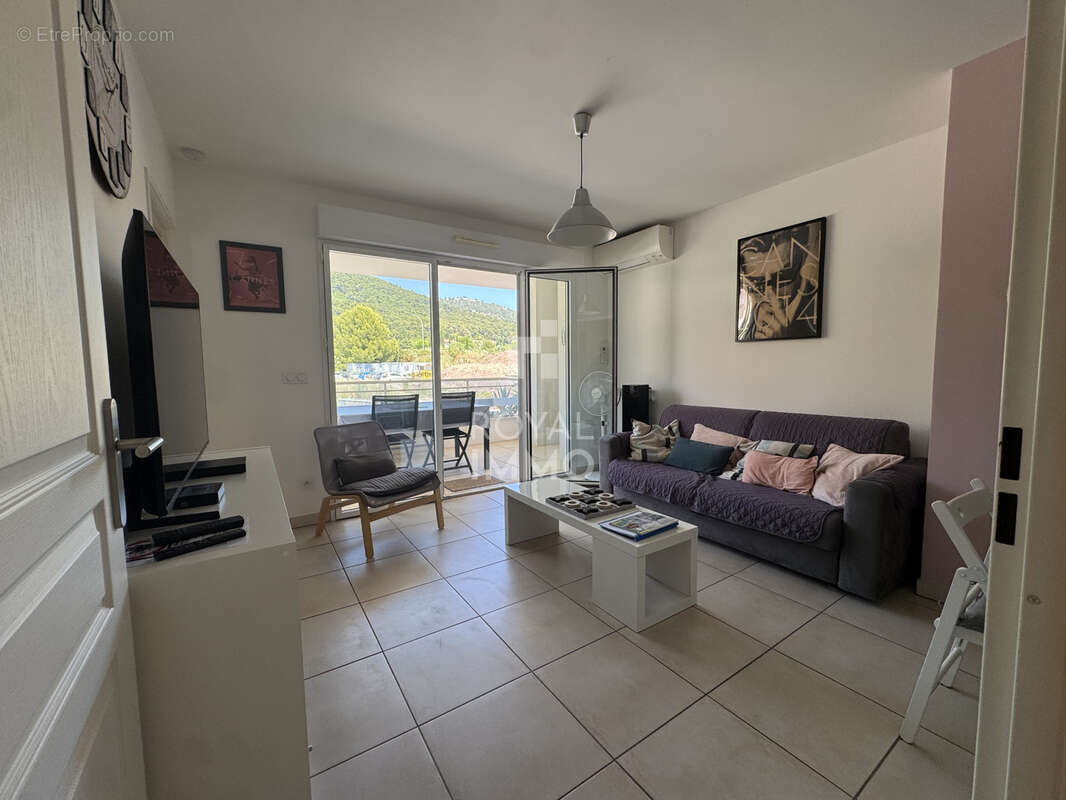 Appartement à CARQUEIRANNE