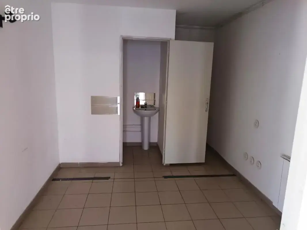 Immeuble / 220 m² / 192 000 EUR / PERIGUEUX - photo 3