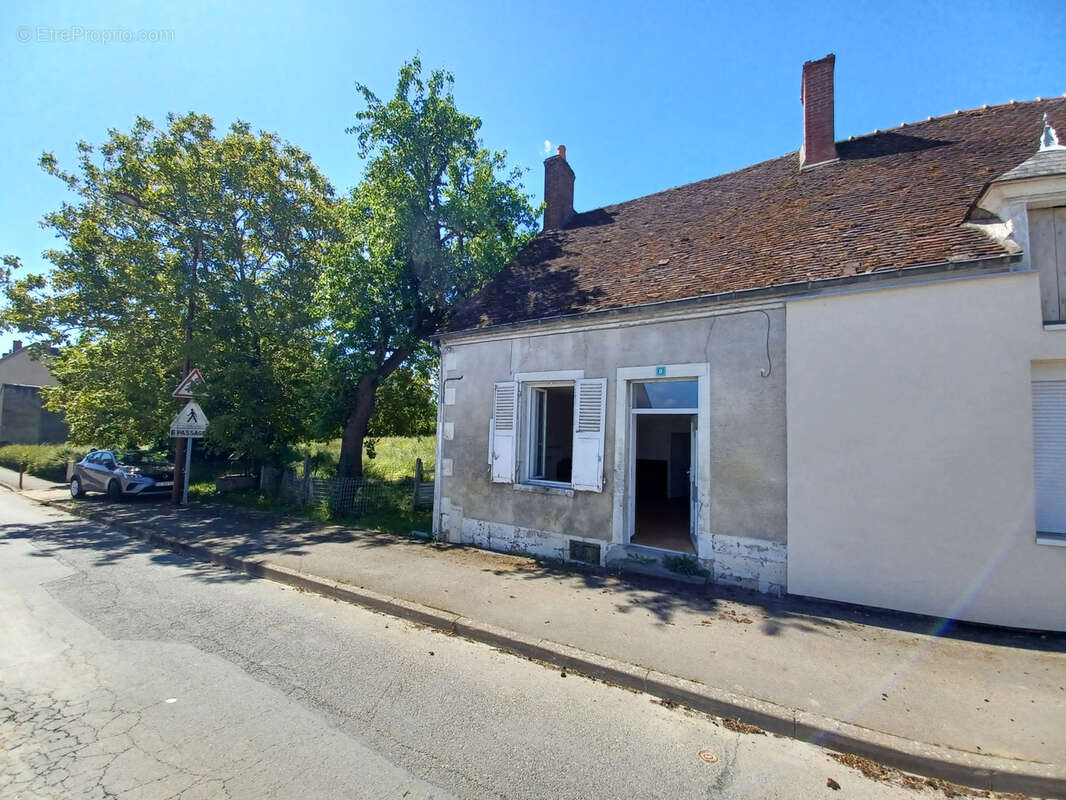 Maison à SANCERGUES