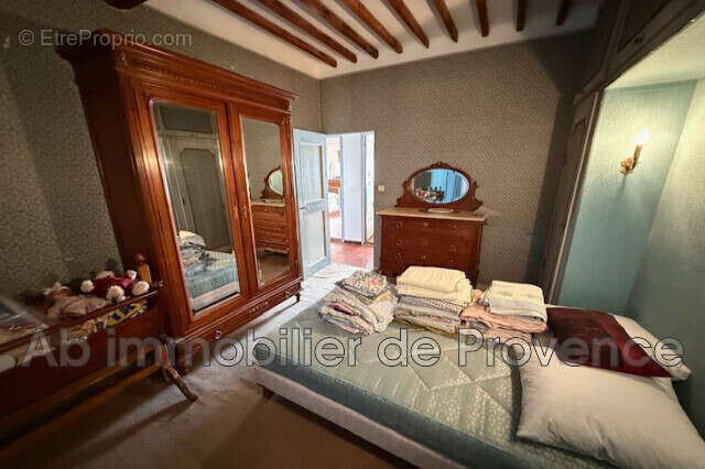 Maison à ROGNES
