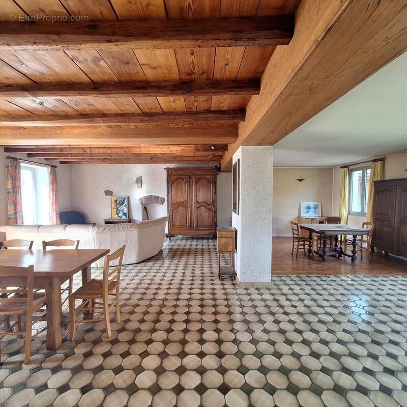 Photo 1 - Maison à LE CREUSOT