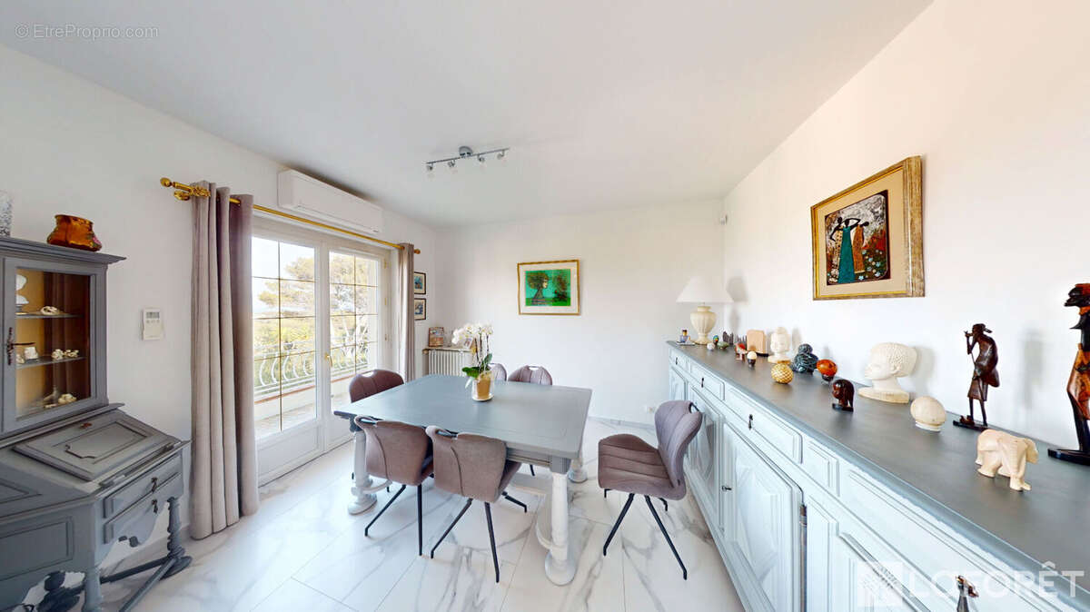 Maison à FREJUS