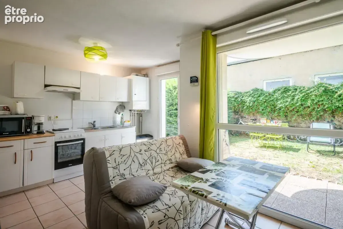 T1 bis en rez-de-jardin à thonon-les-bains - photo 2