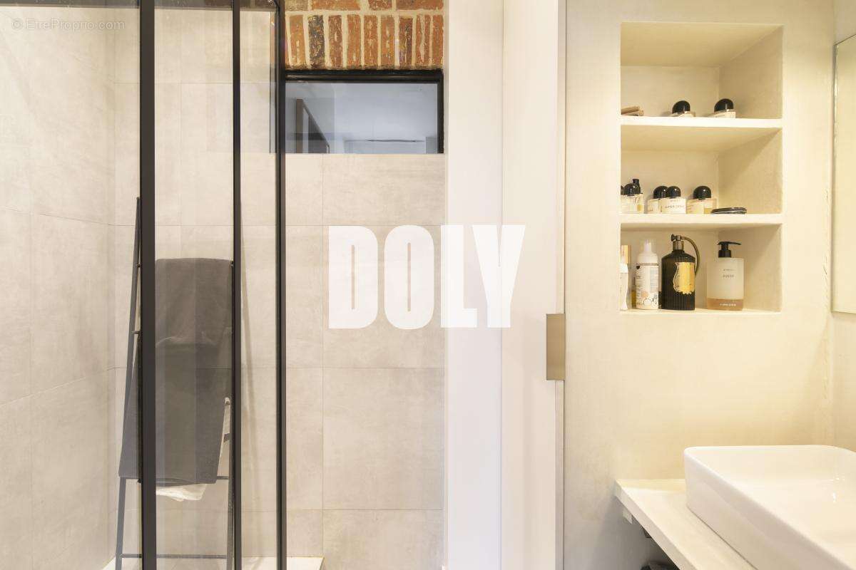 Appartement à PARIS-11E