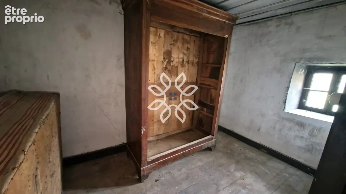Ensemble immobilier à rénover avec dépendances et vue dégagée - photo 9