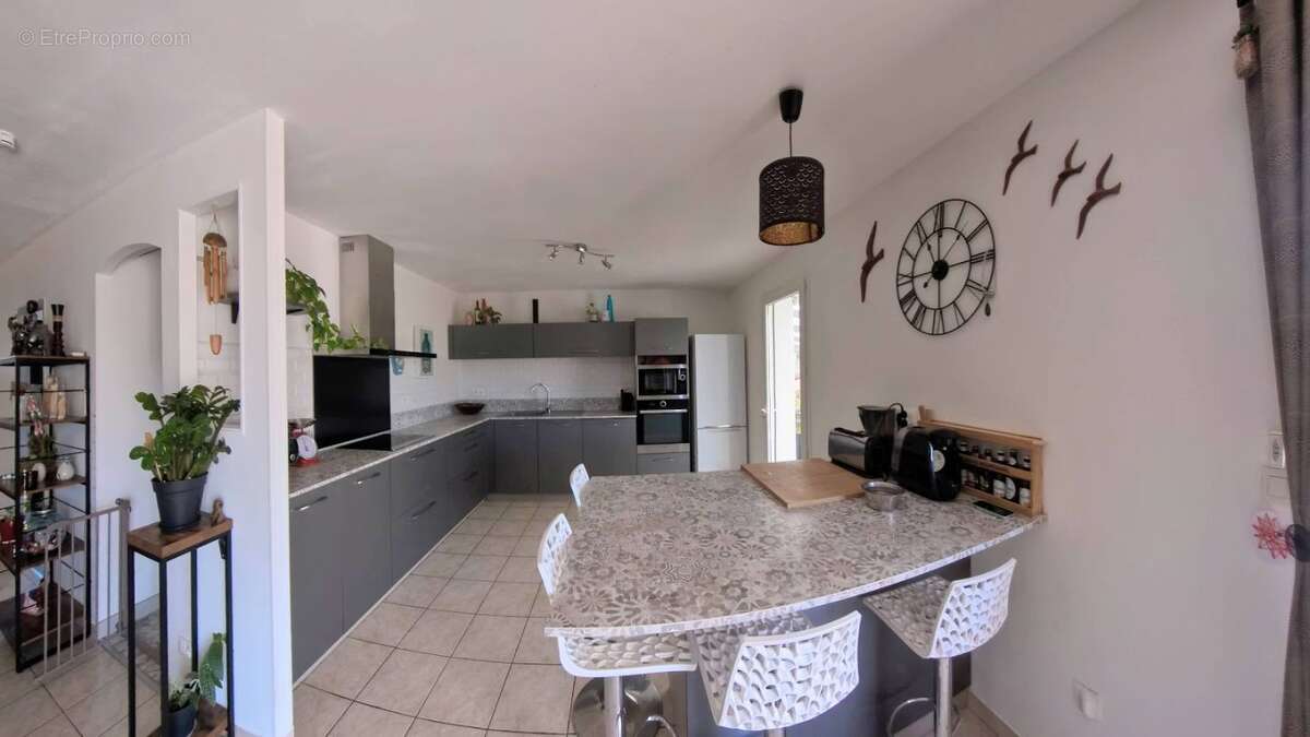 Maison à TOUROUZELLE