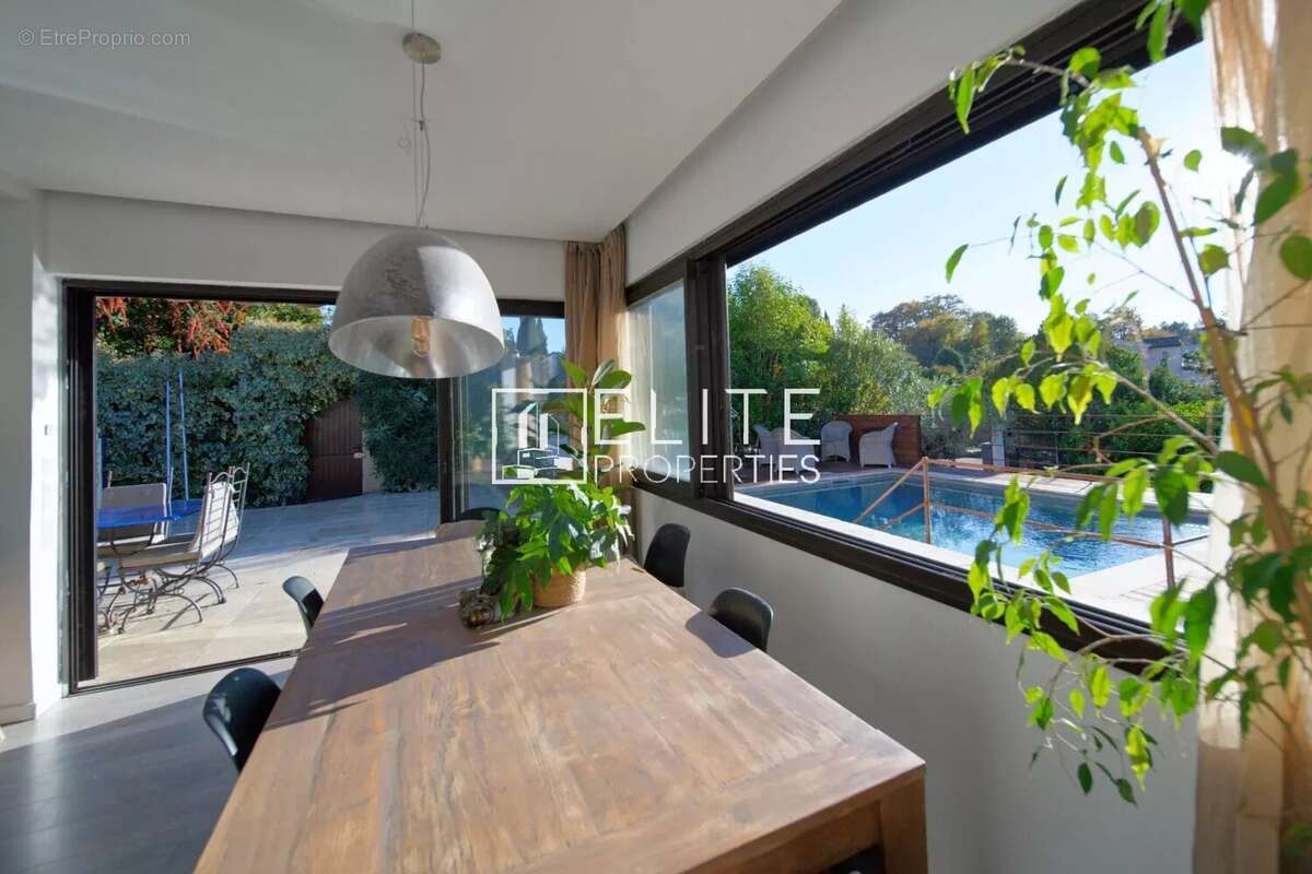 Maison à MOUANS-SARTOUX