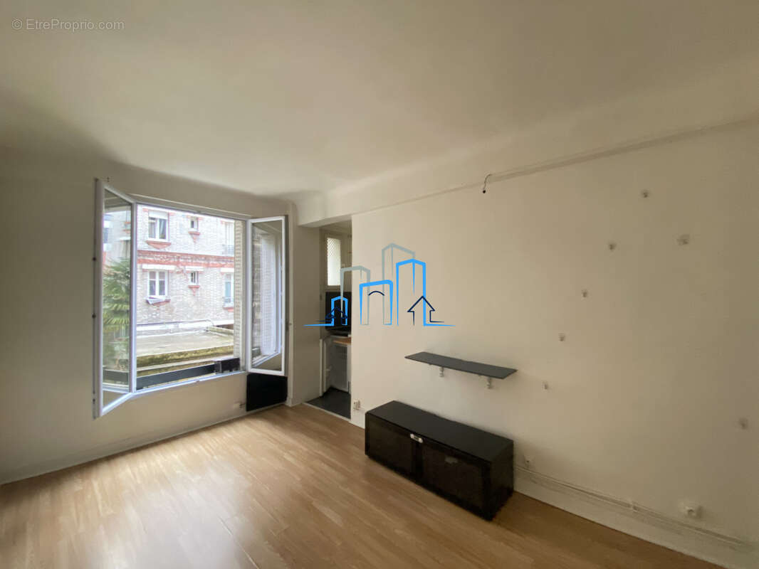 Appartement à PARIS-19E