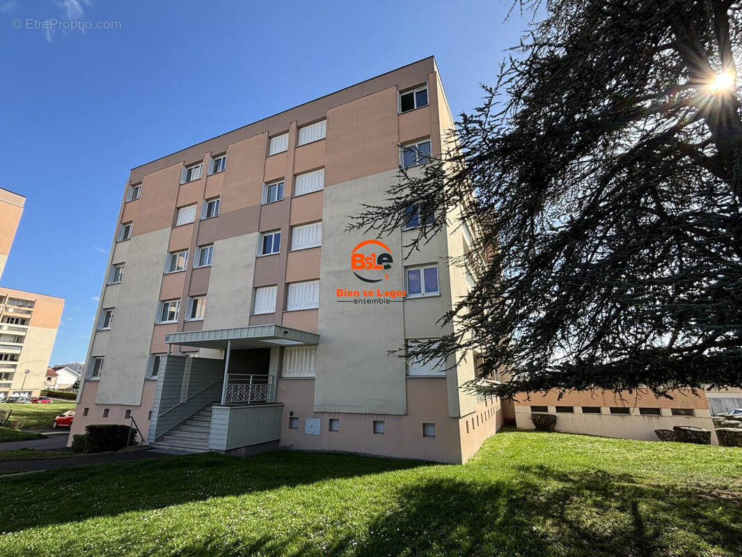 VENTE APPARTEMENT 3 CHAMBRES BALCON TERRASSE CAVE AGENCE BSLE BIEN SE LOGER ENSEMBLE COURNON   - Appartement à COURNON-D'AUVERGNE