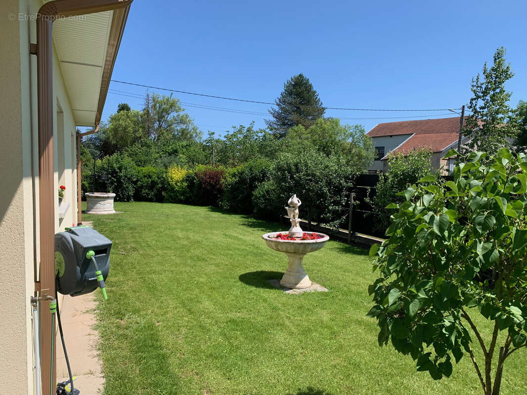 Maison à XERMAMENIL