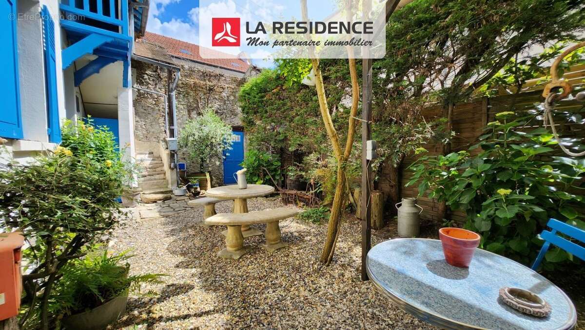 Maison à MONTIGNY-LES-CORMEILLES