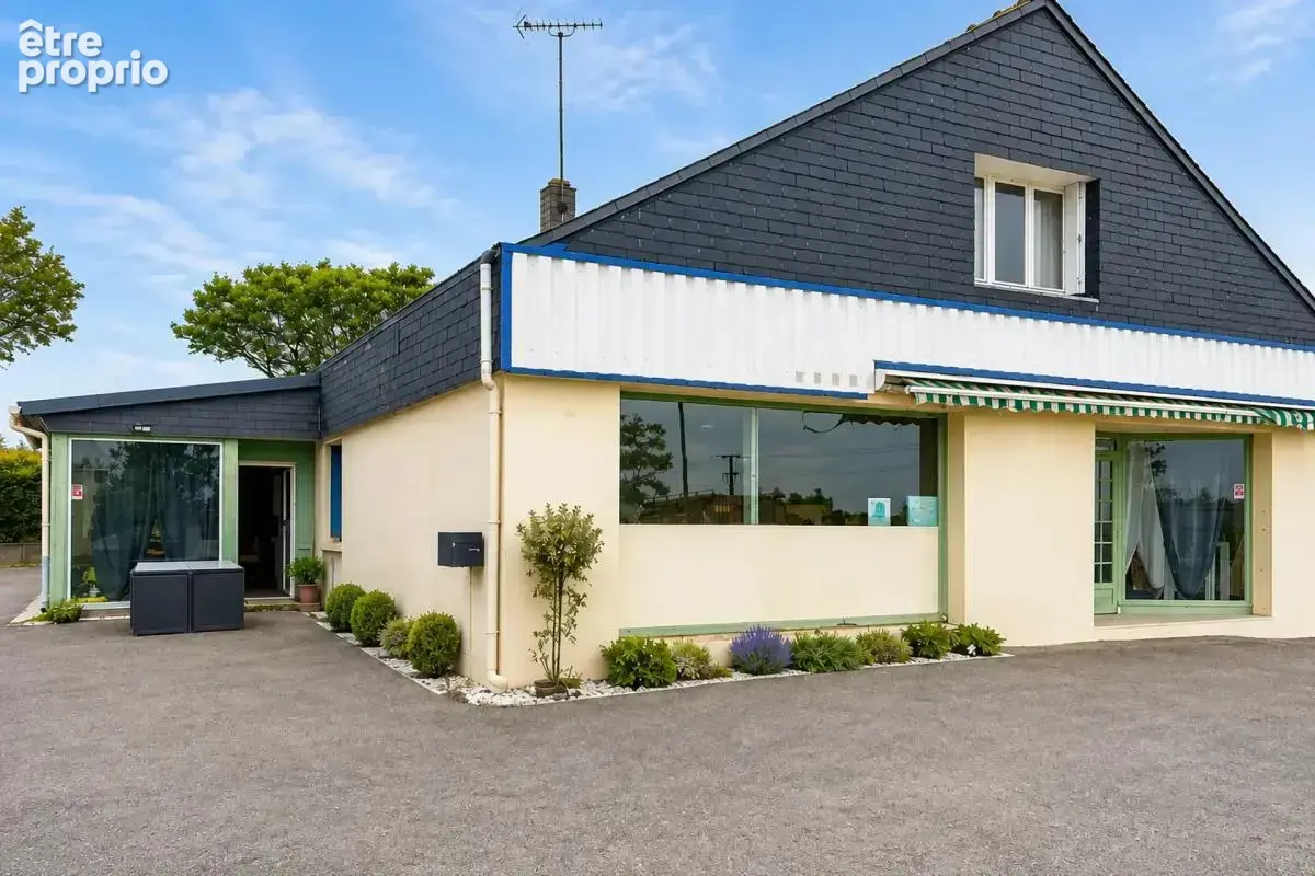 Loft spacieux de 260 m² à Plouguenast-Langast - photo 3
