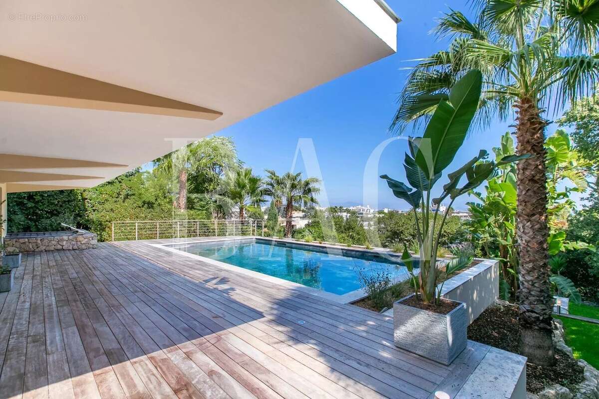 Maison à ANTIBES