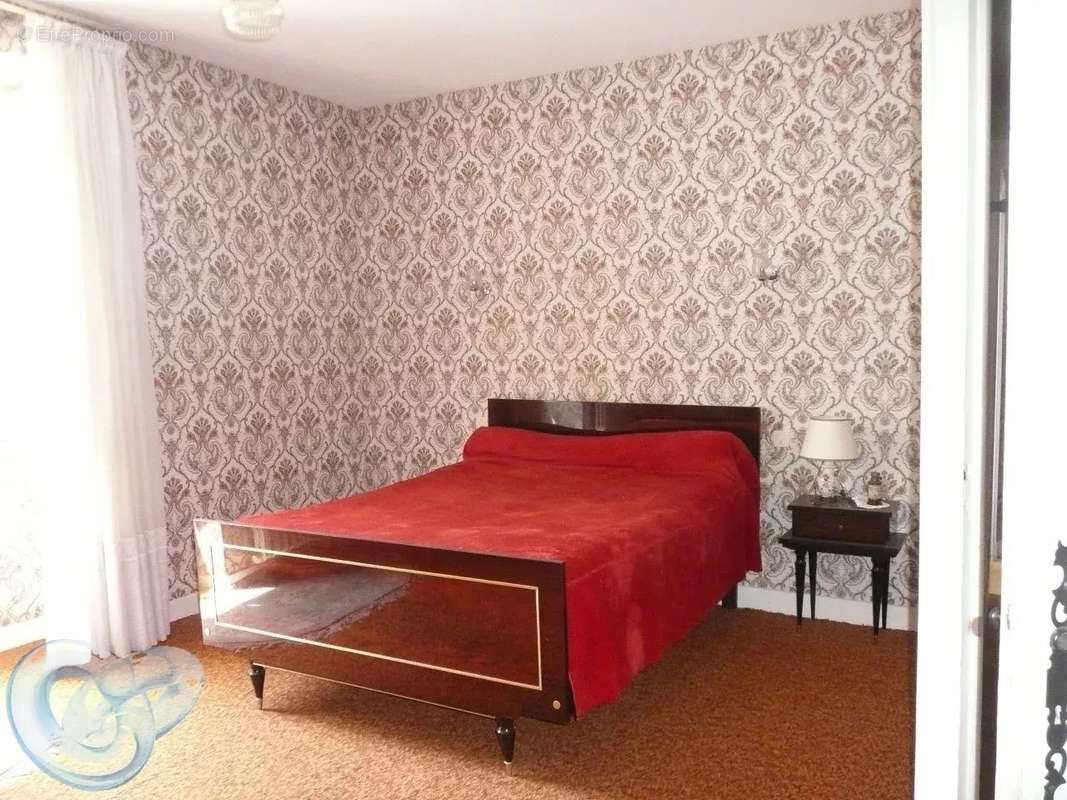 Maison à SAINT-MARTIAL-DE-NABIRAT