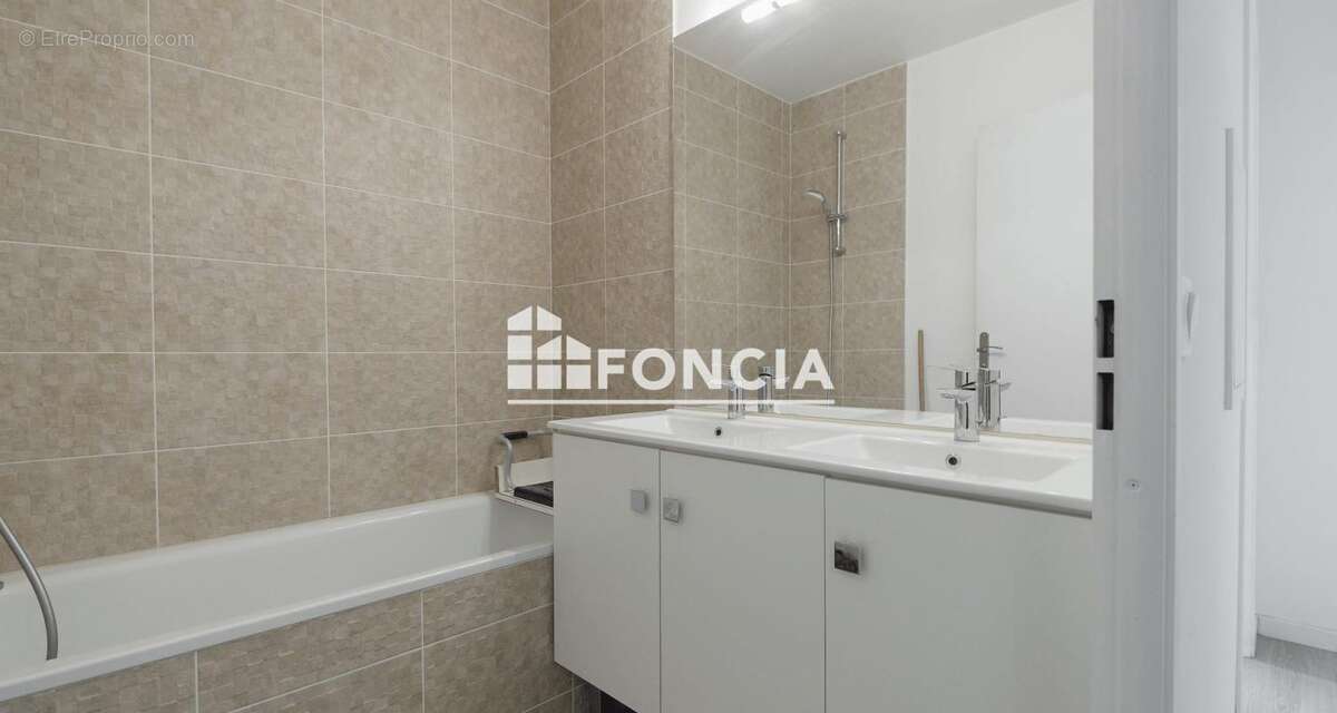 Appartement à MELUN